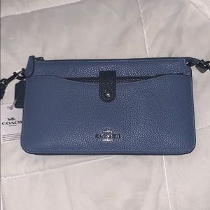 Noa Pop-Up Coach Messenger